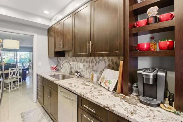Unit 112 photo 13