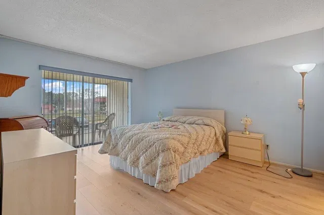 Unit 202 photo 27