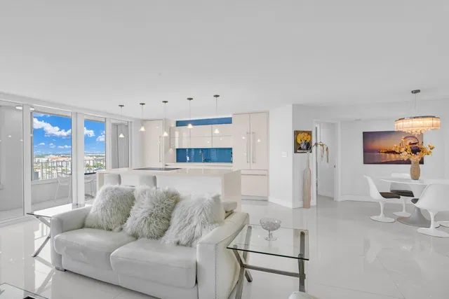 500 S Ocean Boca Unit 2209 photo 6