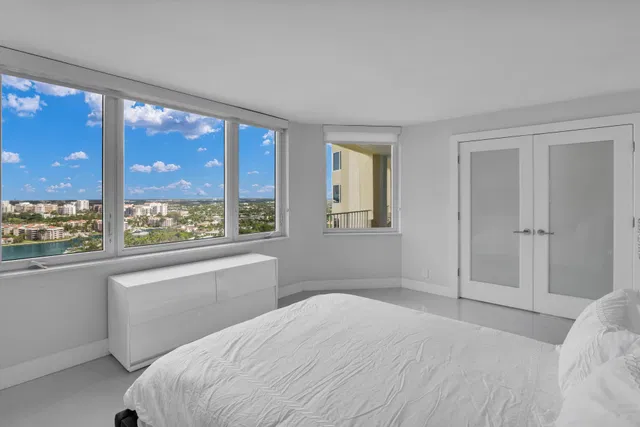 500 S Ocean Boca Unit 2209 photo 22