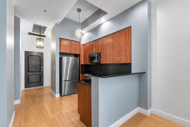 One City Plaza Unit 220 photo 6