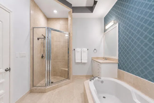 One City Plaza Unit 220 photo 13