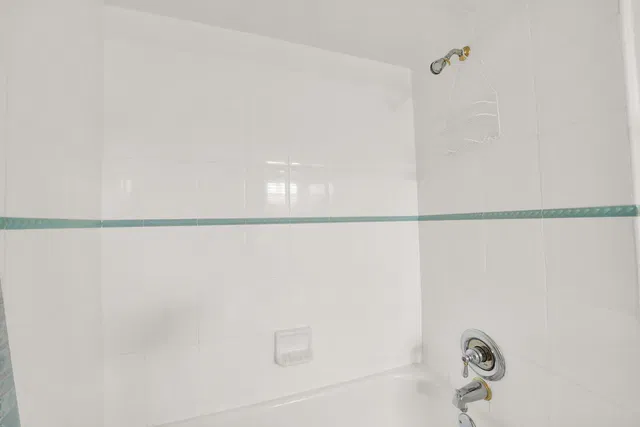 Unit 108 photo 14