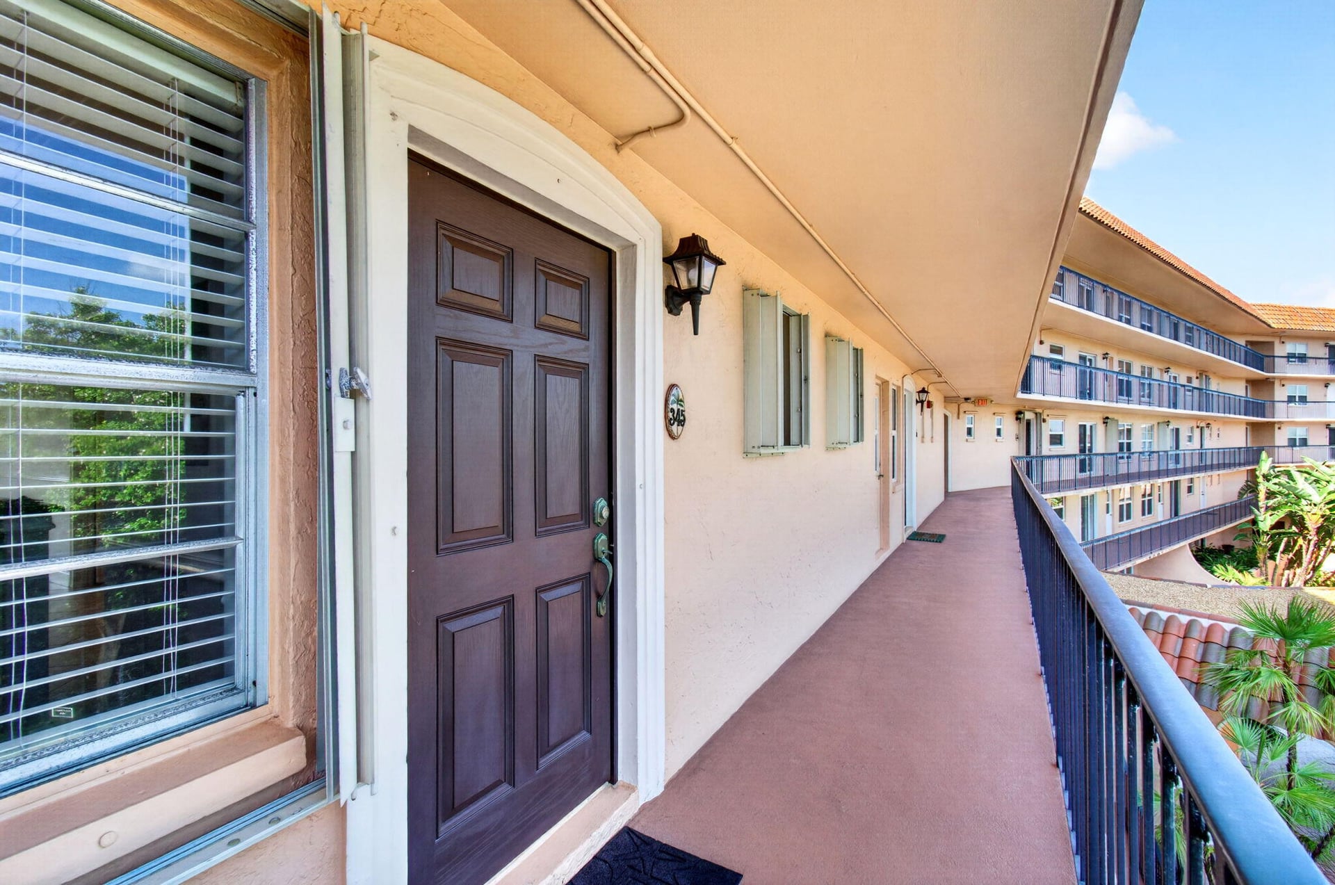Unit V345 photo 2