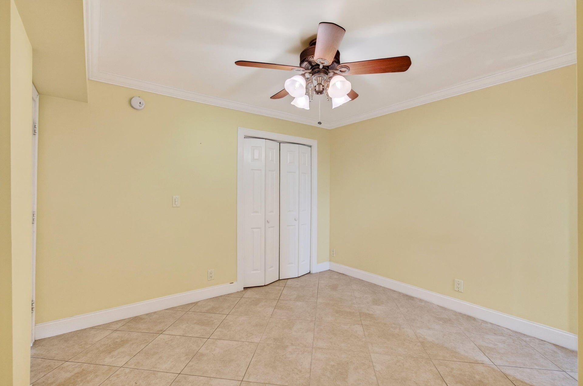 Unit V345 photo 23