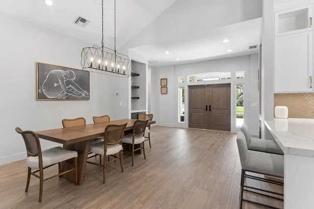 Residence photo 5