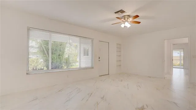 Residence photo 20