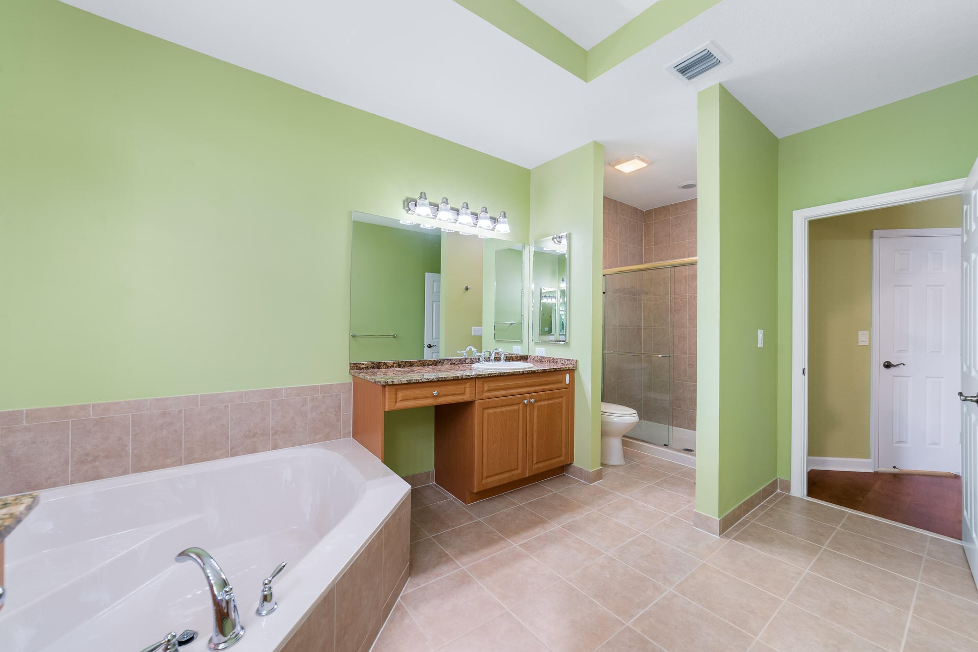 Residence photo 20