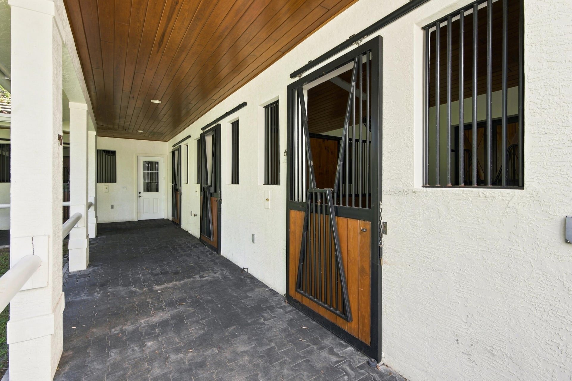 Saddle Trail Park Residence photo 60