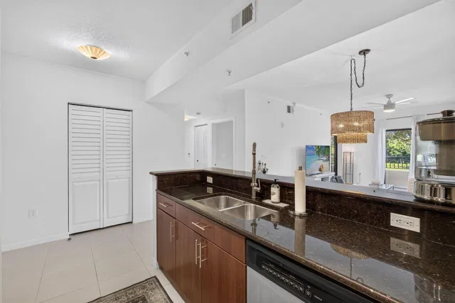 Residences at Midtown Palm Beach Gardens Unit 2211 photo 8