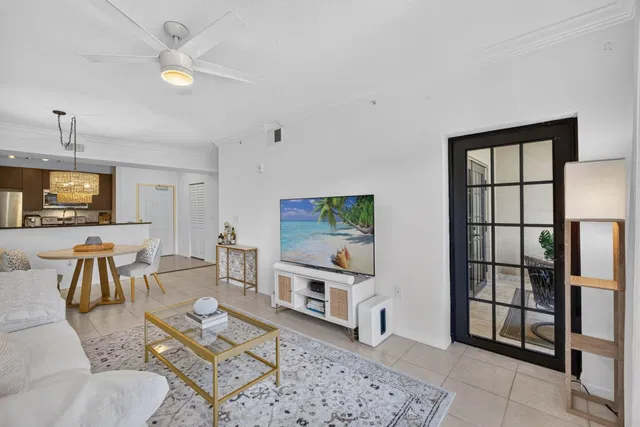 Residences at Midtown Palm Beach Gardens Unit 2211 photo 17