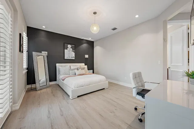 Residence photo 52