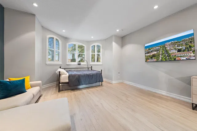Residence photo 62