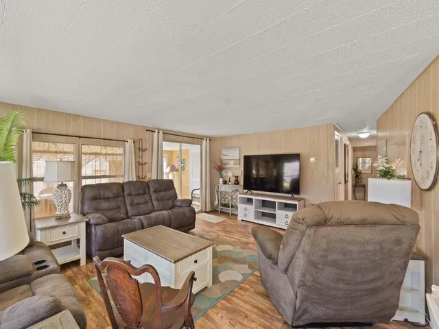 Residence photo 10