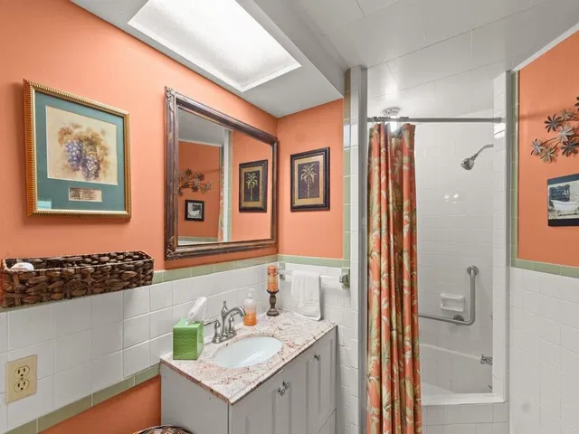  Residence photo 24
