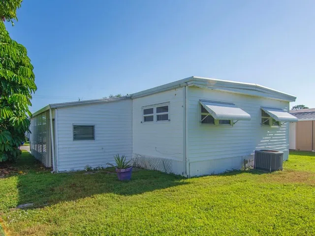  Residence photo 32