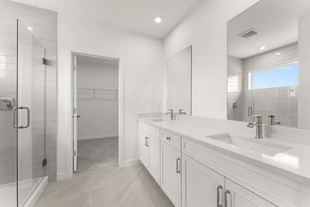 Residence photo 5
