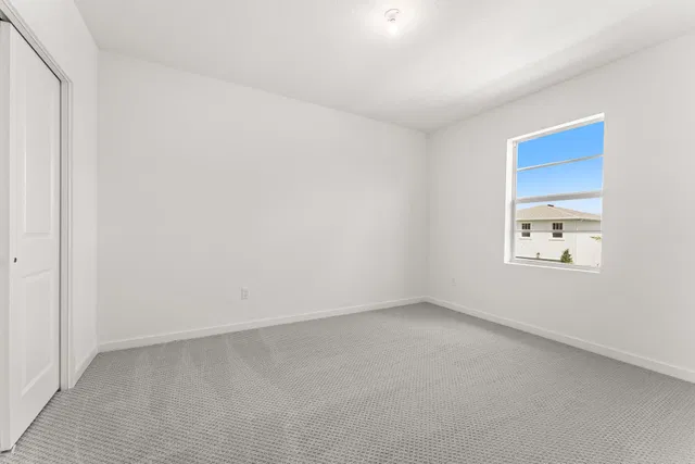 Residence photo 8