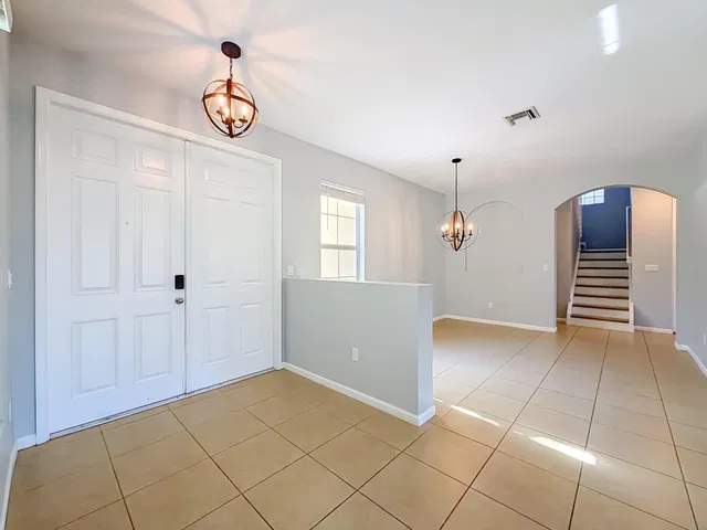 Residence photo 4