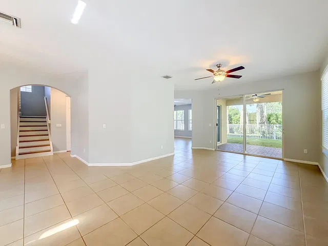 Residence photo 5
