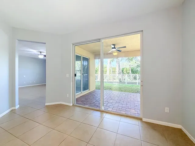 Residence photo 6