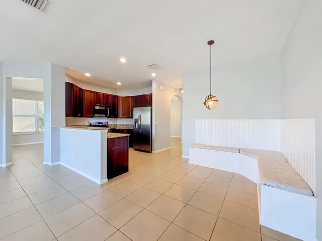 Residence photo 8