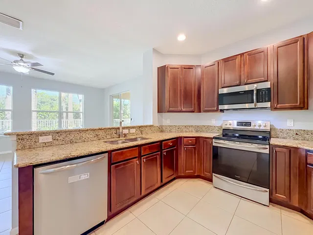 Residence photo 9