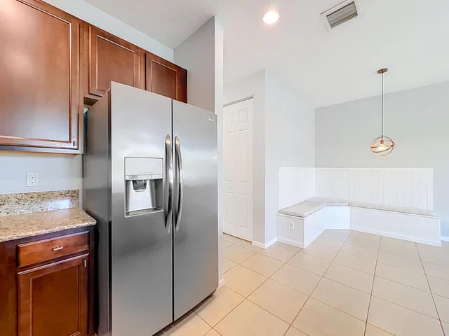 Residence photo 12