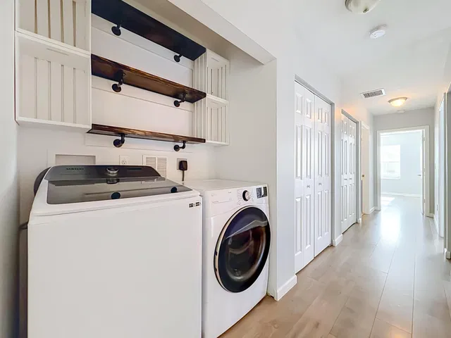 Residence photo 19