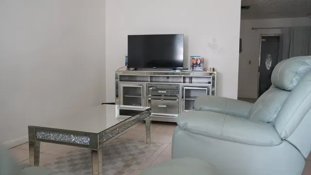 Residence photo 9
