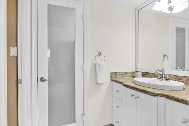 550 S Ocean Boca Unit 207 photo 20