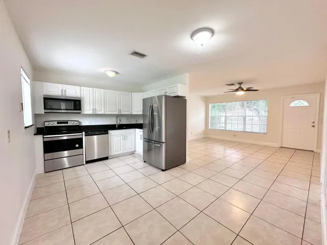 West Palm Beach Residence photo 15