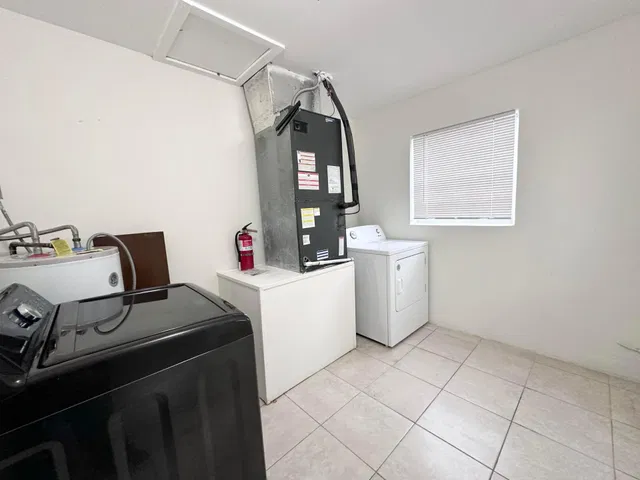 West Palm Beach Residence photo 16