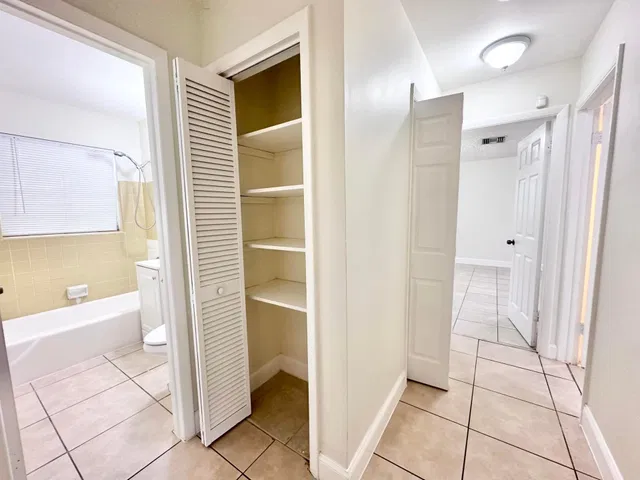 West Palm Beach Residence photo 22