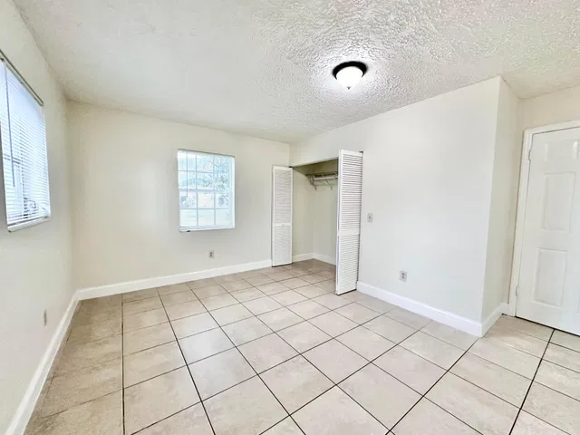West Palm Beach Residence photo 30