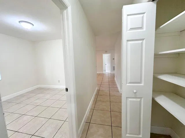West Palm Beach Residence photo 35