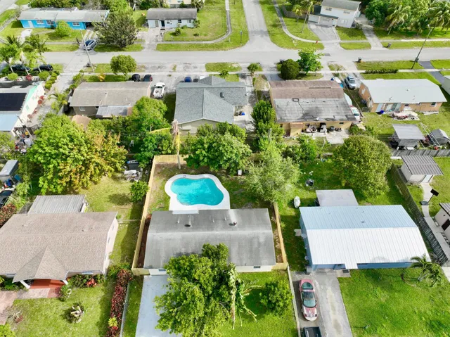 West Palm Beach Residence photo 39