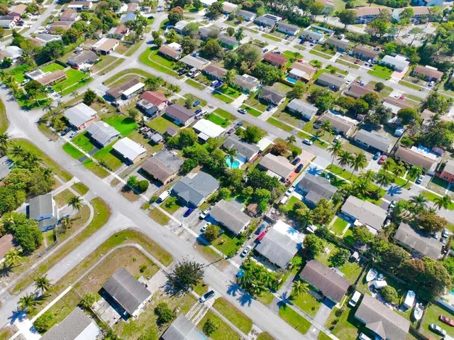 West Palm Beach Residence photo 40