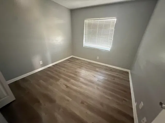 Residence photo 3