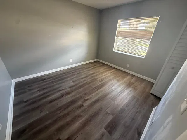 Residence photo 4
