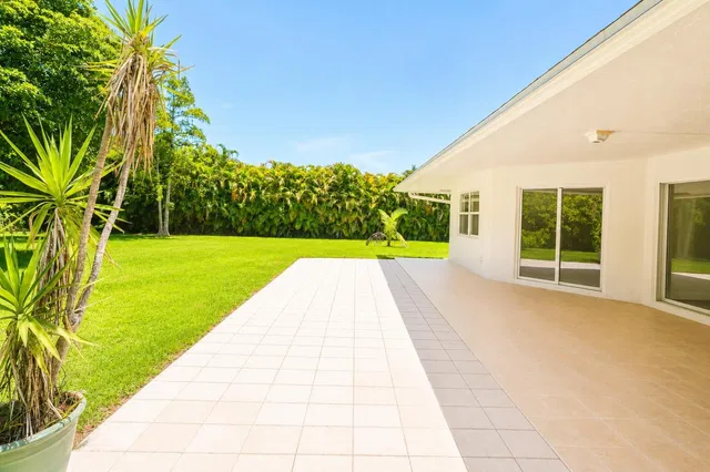 Residence photo 5
