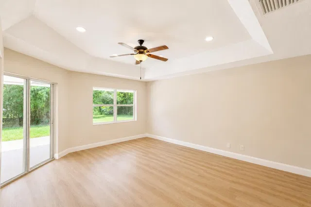 Residence photo 17