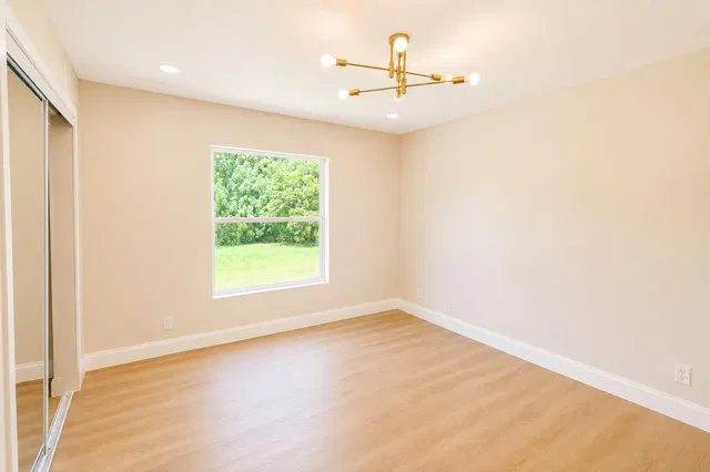 Residence photo 30