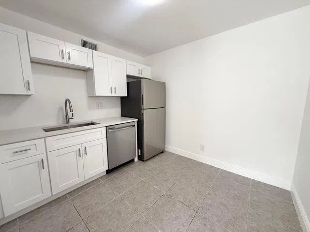Residence photo 6