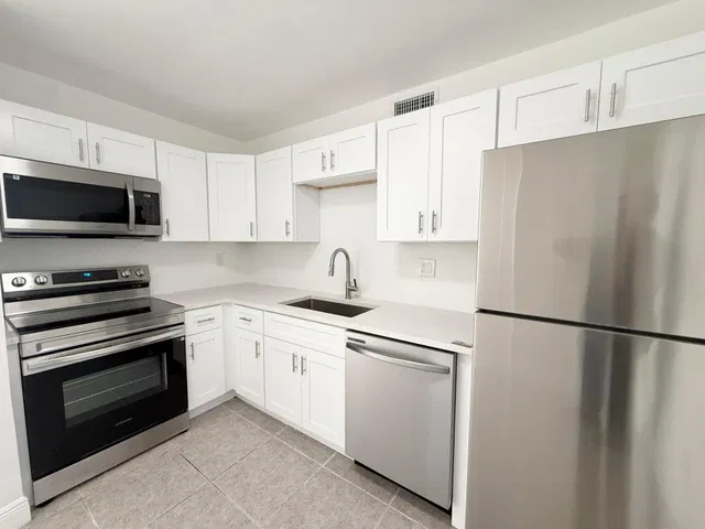 Residence photo 9