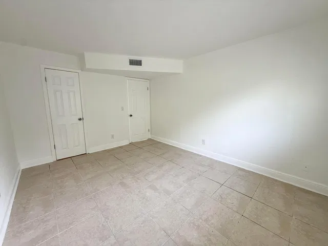 Residence photo 18