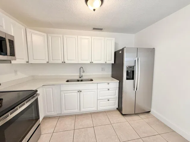 Residence photo 32