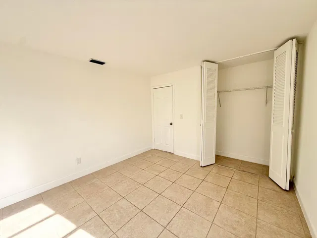 Residence photo 36
