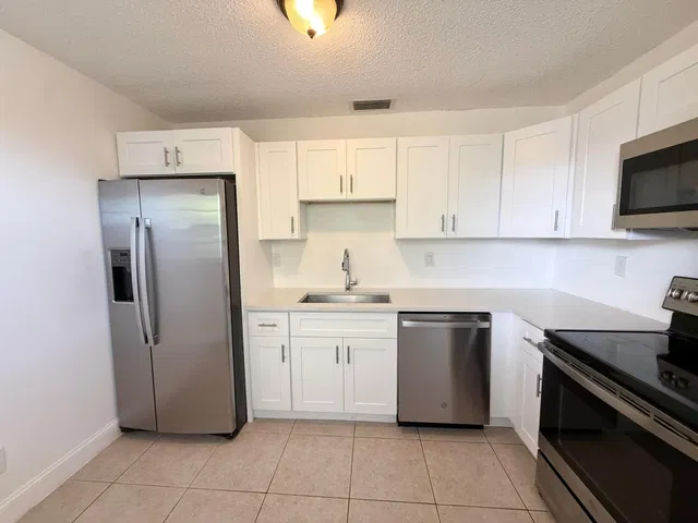 Residence photo 50