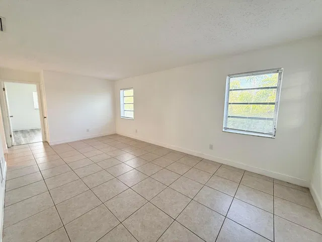 Residence photo 54